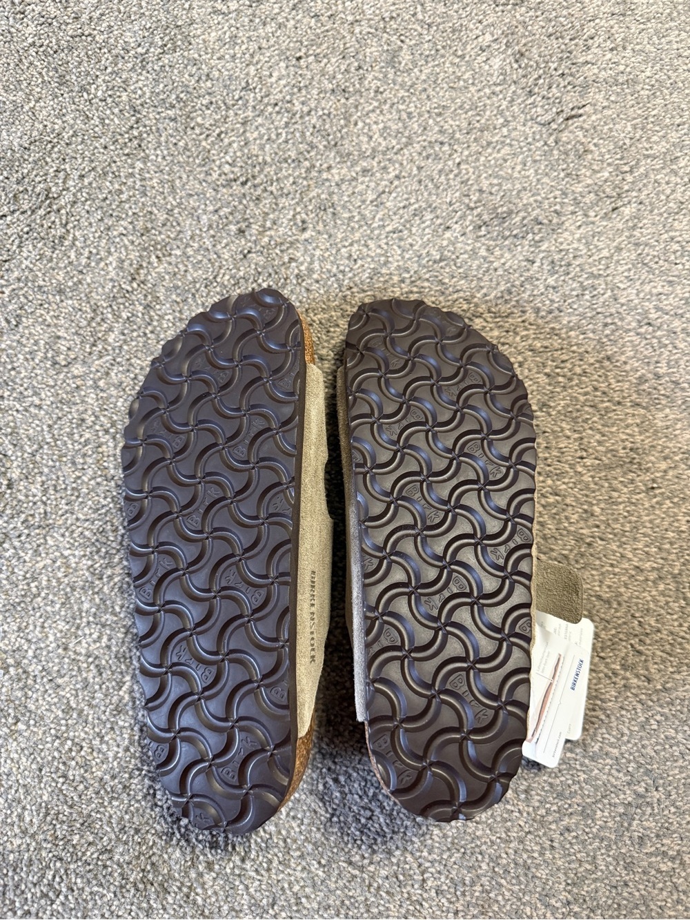 NWT Birkenstock Arizona Soft Footbed in Taupe size 36/ US Women 5- 5.5 - Picture 5 of 7